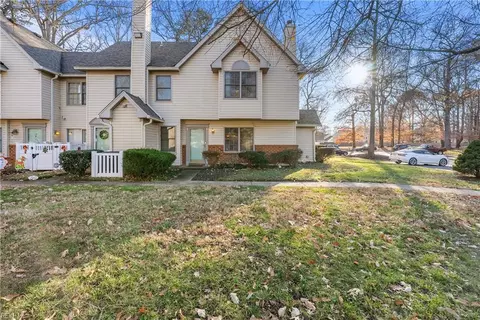 5 Salt Marsh Quay Quay #F, Hampton, VA 23666