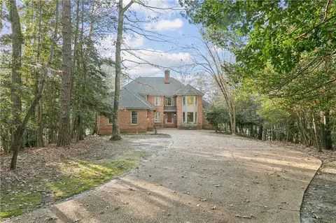 172 Point Heron Dr, Newport News, VA 23606
