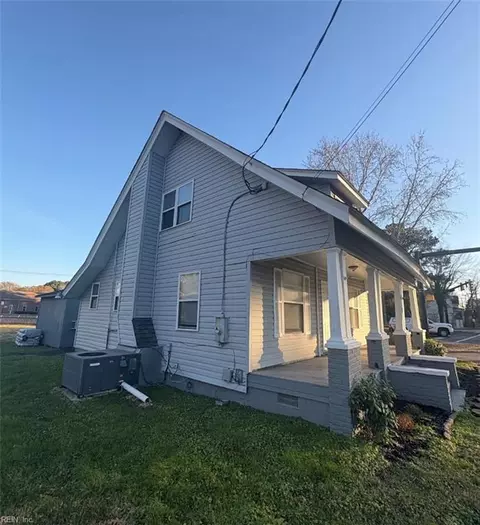 413 George Washington Hwy N, Chesapeake, VA 23323