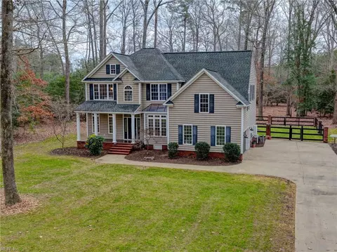 124 Minton Way, Smithfield, VA 23430