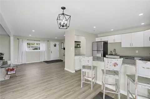 3549 Wayne St, Virginia Beach, VA 23452
