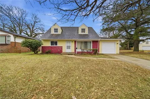 4617 Larkin St, Norfolk, VA 23513