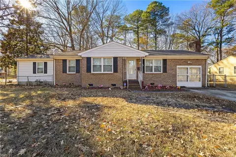 2630 Hemple St, Chesapeake, VA 23324
