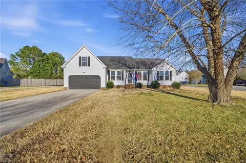 100 Owls Ct, Suffolk, VA 23434