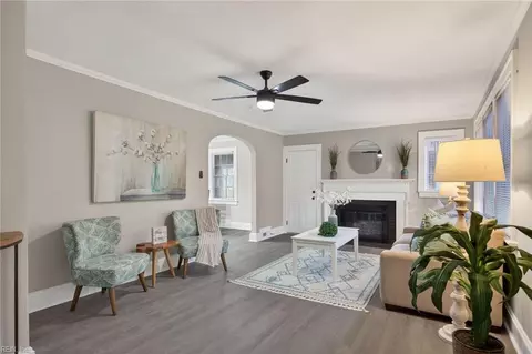 916 Delaware Ave, Suffolk, VA 23434