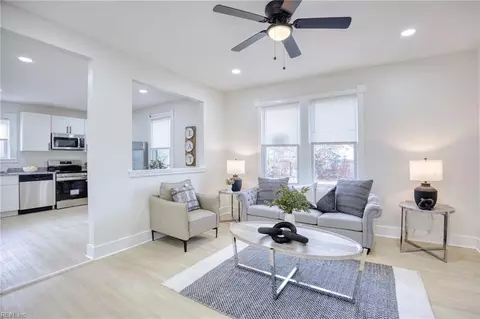927 Palmer St, Portsmouth, VA 23704