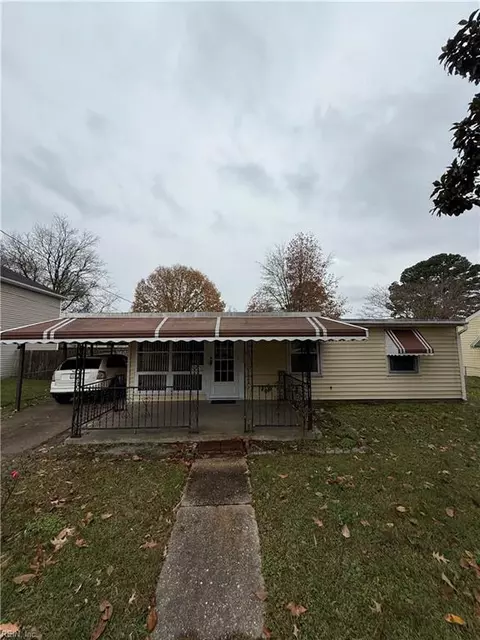2912 Scotia Dr, Chesapeake, VA 23325