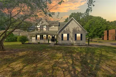 596 Thole St, Norfolk, VA 23505