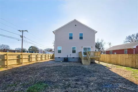Exterior - 3213 Shell Rd, Hampton, VA 23661 photo 5 of 6