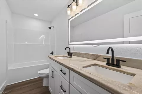 Bath - 3213 Shell Rd, Hampton, VA 23661 photo 2 of 4