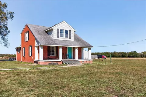 2101 Manning Rd, Suffolk, VA 23434