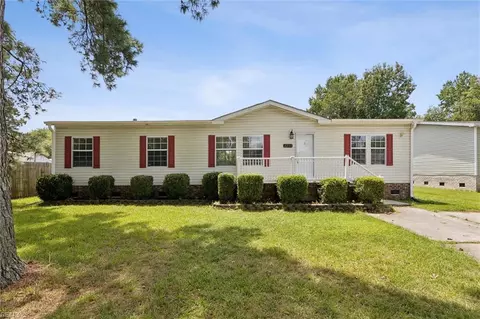 1233 Blue Jay Dr, Virginia Beach, VA 23452