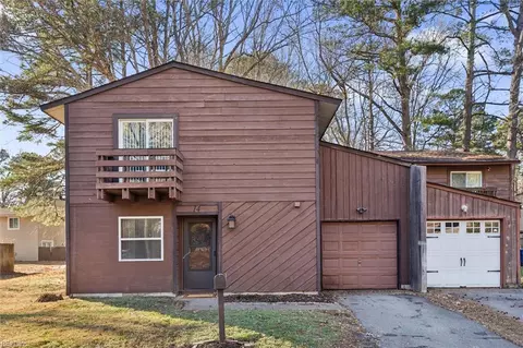 14 Keswick Cir, Chesapeake, VA 23320