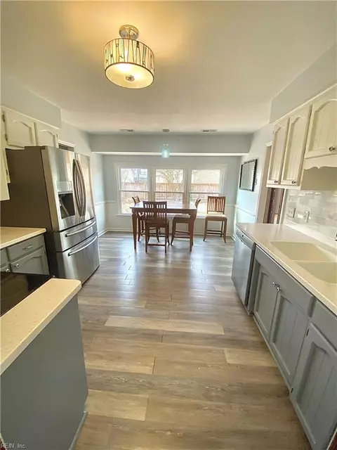 5232 Gale Dr, Virginia Beach, VA 23464