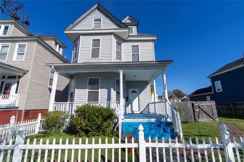 228 W 27th St, Norfolk, VA 23517