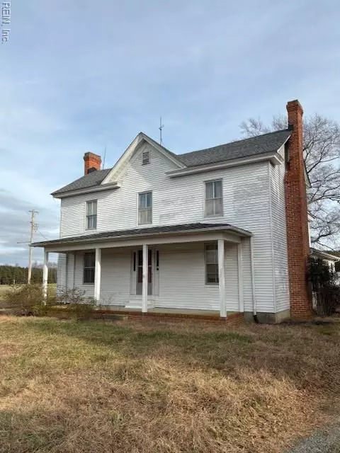 17105 Ivor Rd, Courtland, VA 23837