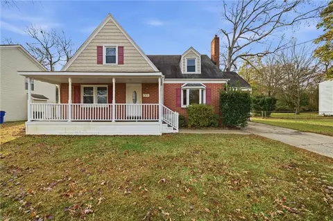 1319 Tallwood St, Norfolk, VA 23518