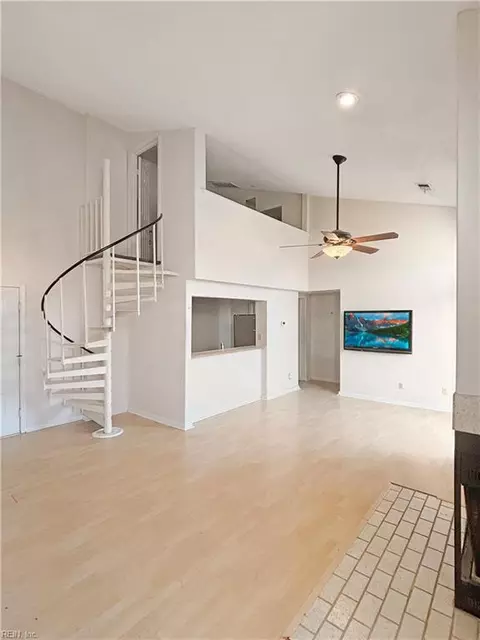 715 Mount Holly Muse Rd, Virginia Beach, VA 23450