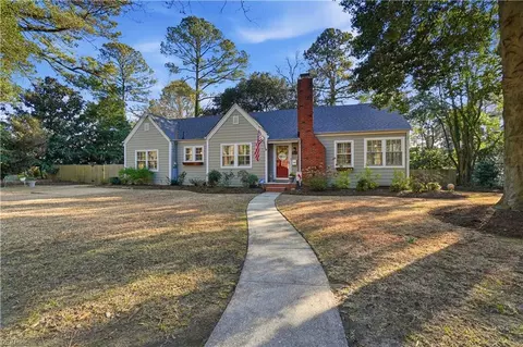 119 Dover Cir, Norfolk, VA 23505