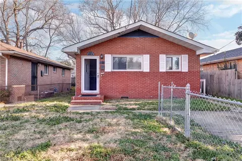 112 W Kelly Ave, Hampton, VA 23663
