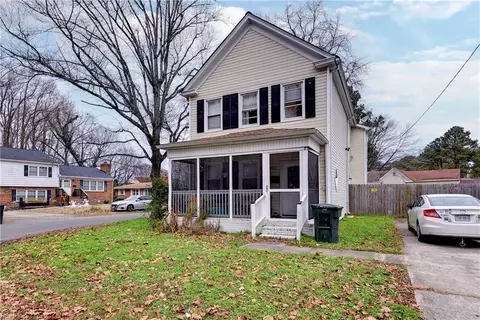 1001 New St, Hampton, VA 23661