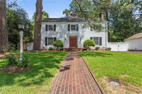 506 Dumville Ave, Suffolk, VA 23434