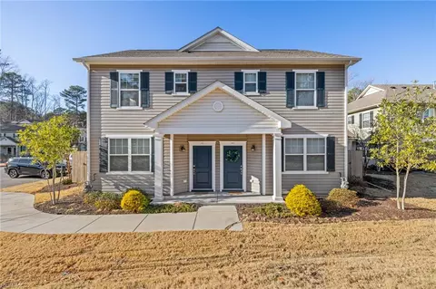 2801 Baldwin Dr, Chesapeake, VA 23321