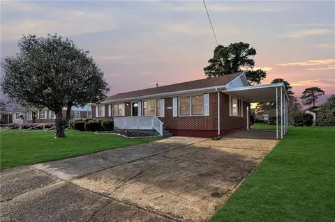 1502 Basie Cres, Portsmouth, VA 23701