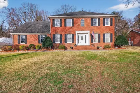 4632 Leeward Dr, Chesapeake, VA 23321