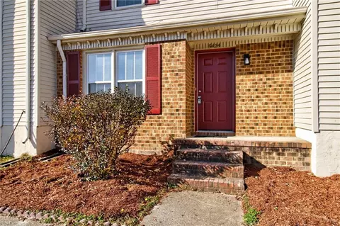 5424 Scholarship Dr, Virginia Beach, VA 23462