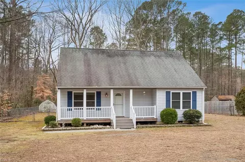 5212 Hickory Fork Rd, Gloucester, VA 23061
