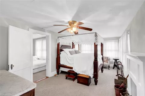 Bedroom - 159 Columbia Ave, Hampton, VA 23669 photo 2 of 9
