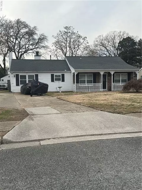 15 Phenix Ct, Hampton, VA 23661