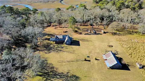 7472 Seaside Rd, Northampton County, VA 23347