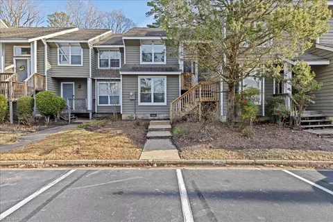 2718 Seashore Cv, Virginia Beach, VA 23454