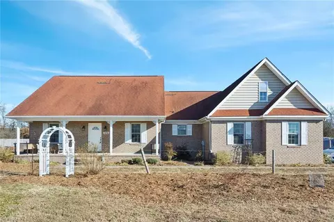 7456 Elwood Rd, Suffolk, VA 23437