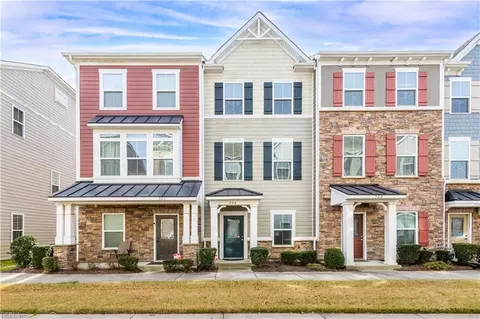 504 Sloane St, Chesapeake, VA 23324