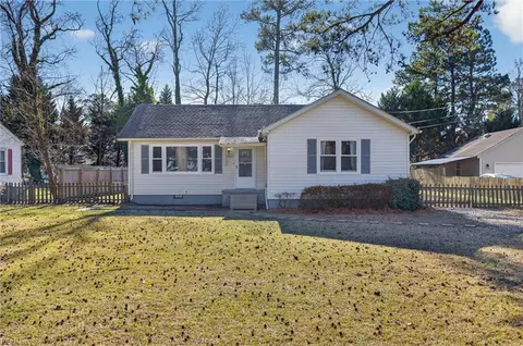 5625 Larry Ave, Virginia Beach, VA 23462