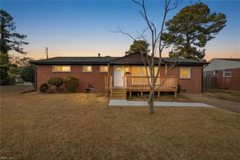 2700 Dominion Ave, Norfolk, VA 23518