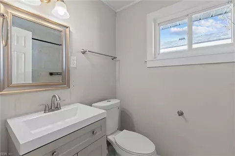 Bath - 710 Back River Rd N, Hampton, VA 23669 photo 1 of 2