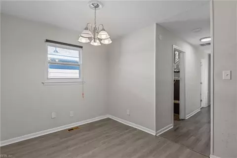 Entry Way - 710 Back River Rd N, Hampton, VA 23669 photo 2 of 2