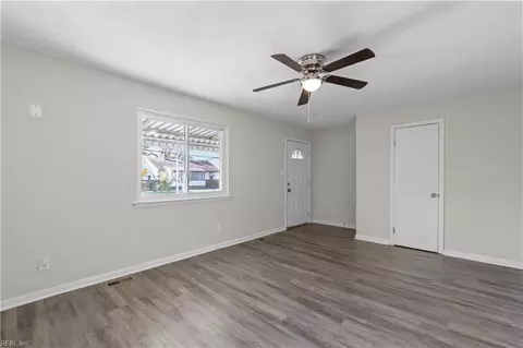 Living - 710 Back River Rd N, Hampton, VA 23669 photo 1 of 2