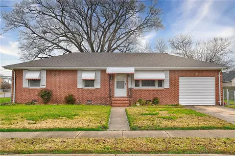 2301 Green St, Portsmouth, VA 23704