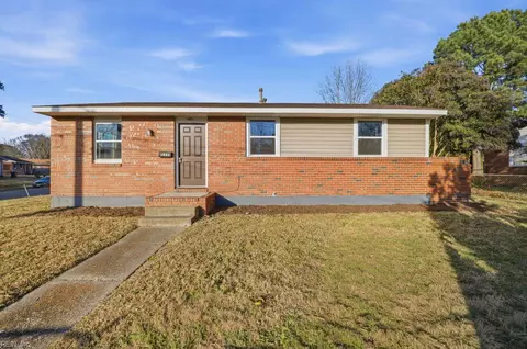 1401 Algona Rd, Chesapeake, VA 23324