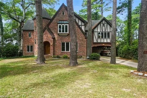 423 Hariton Ct, Norfolk, VA 23505