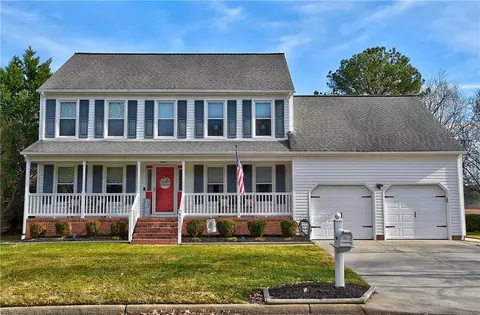 417 Las Gaviotas Blvd, Chesapeake, VA 23322