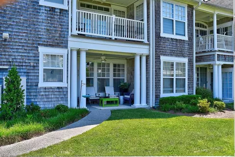 815 Turnberry Arch Arch, Cape Charles, VA 23310