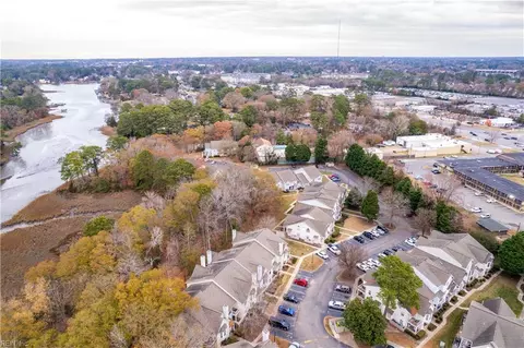 917 Whistling Swan Dr, Virginia Beach, VA 23464