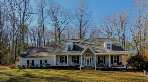2425 W Miller Rd, Toano, VA 23168