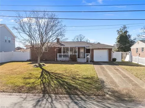 2129 Mervis St, Norfolk, VA 23518